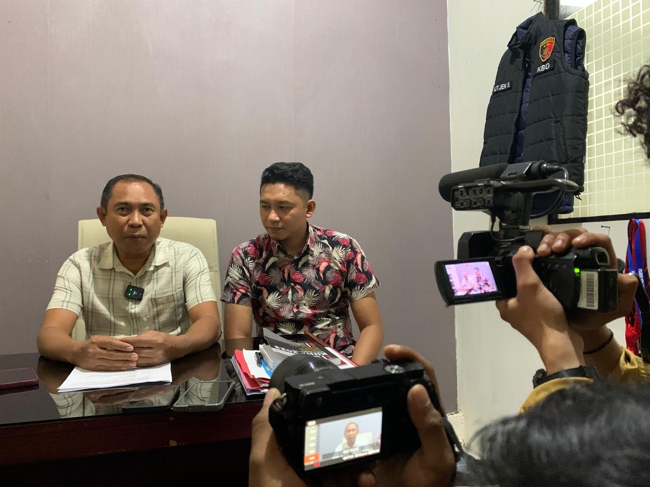 KBO Reskrim Polres Gorontalo, IPTU Utjen Sule saat memberikan keterangan/Hibata.id