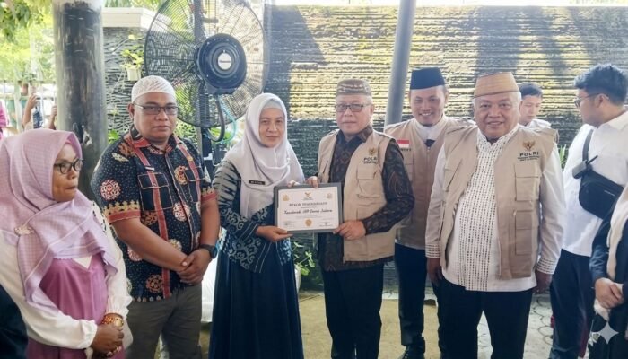 Rp1 Miliar Digelontorkan BAZNAS Gorontalo, Bupati Sofyan Tegaskan Zakat Bisa Jadi Mesin Penggerak Ekonomi