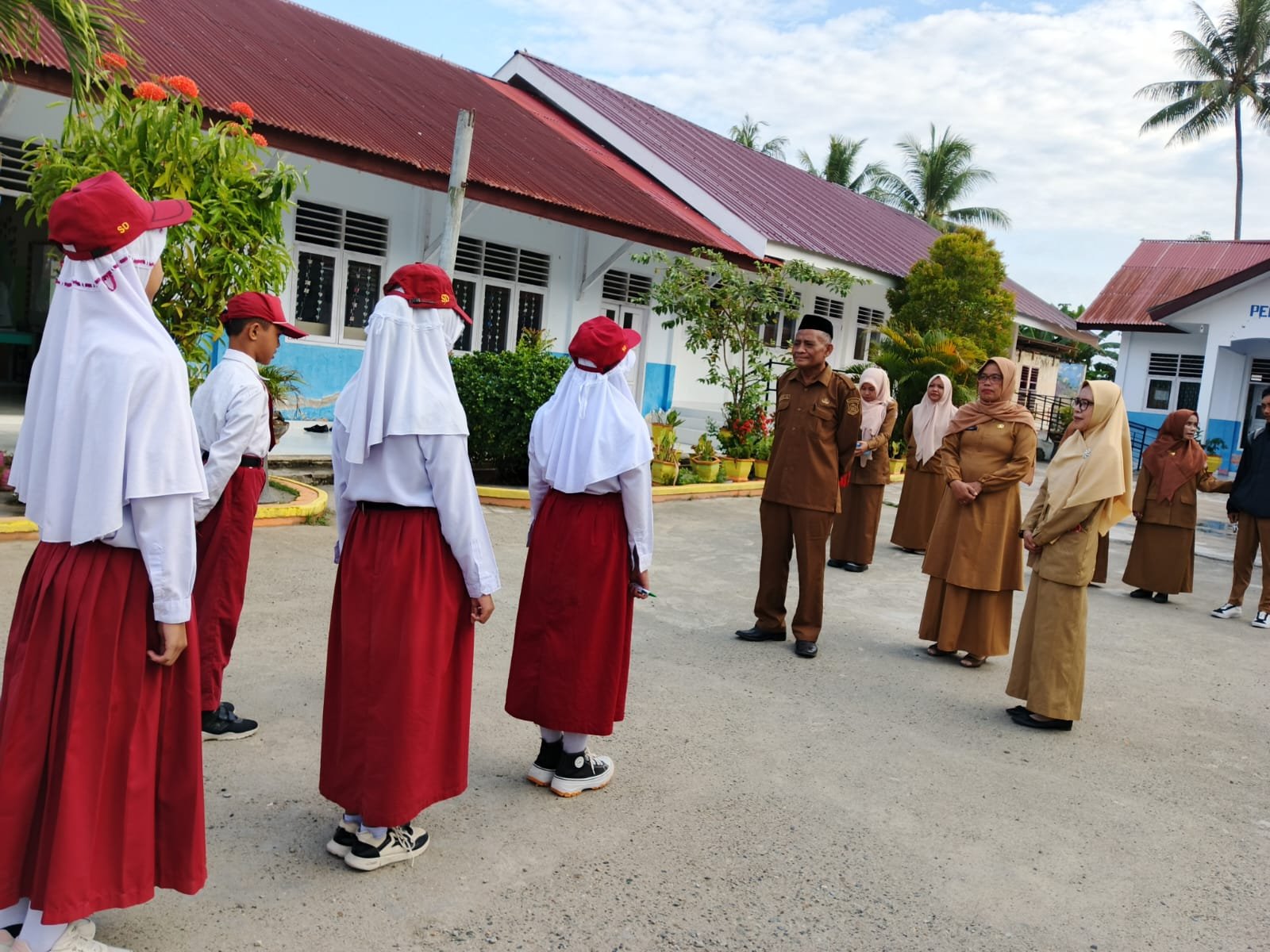 Kepala Dinas Komunikasi dan Informatika (Diskominfo) Kabupaten Bone Bolango, Udin Kuku/Hibata.id