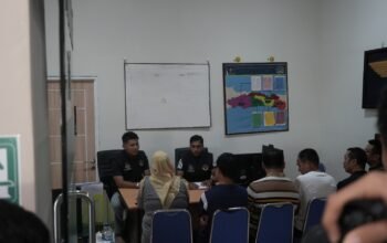 Kantor Imigrasi Kelas I TPI Gorontalo mendeportasi empat warga negara asing asal Republik Rakyat Tiongkok pada Selasa (21/4/2026). (Foto: Kantor Imigrasi Kelas I TPI Gorontalo)