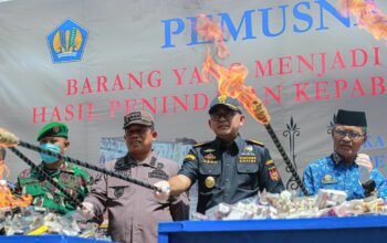 Tak Main-Main! Bea Cukai Gorontalo Musnahkan Ratusan Ribu Rokok Ilegal
