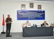 Wakil Bupati Boalemo, Lahmuddin Hambali saat saat menutup Rapat Koordinasi (Rakor) Pencegahan dan Pengendalian Penyakit serta Penyehatan Lingkungan yang digelar Dinas Kesehatan Boalemo, Jumat, 24 April 2026. (Foto: Humas Pemda Boalemo)