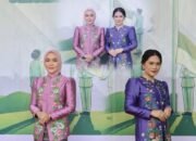 Pesona Kain Lukis di Hari Kartini: Penampilan Rindah–Resty Curi Perhatian, Ini Maknanya