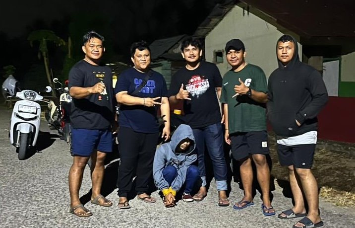 Satuan Reserse Narkoba Polres Pohuwato meringkus dua pria yang diduga terlibat dalam peredaran narkotika jenis sabu pada Rabu, 29 April 2026. (Foto: Dok. Polisi)