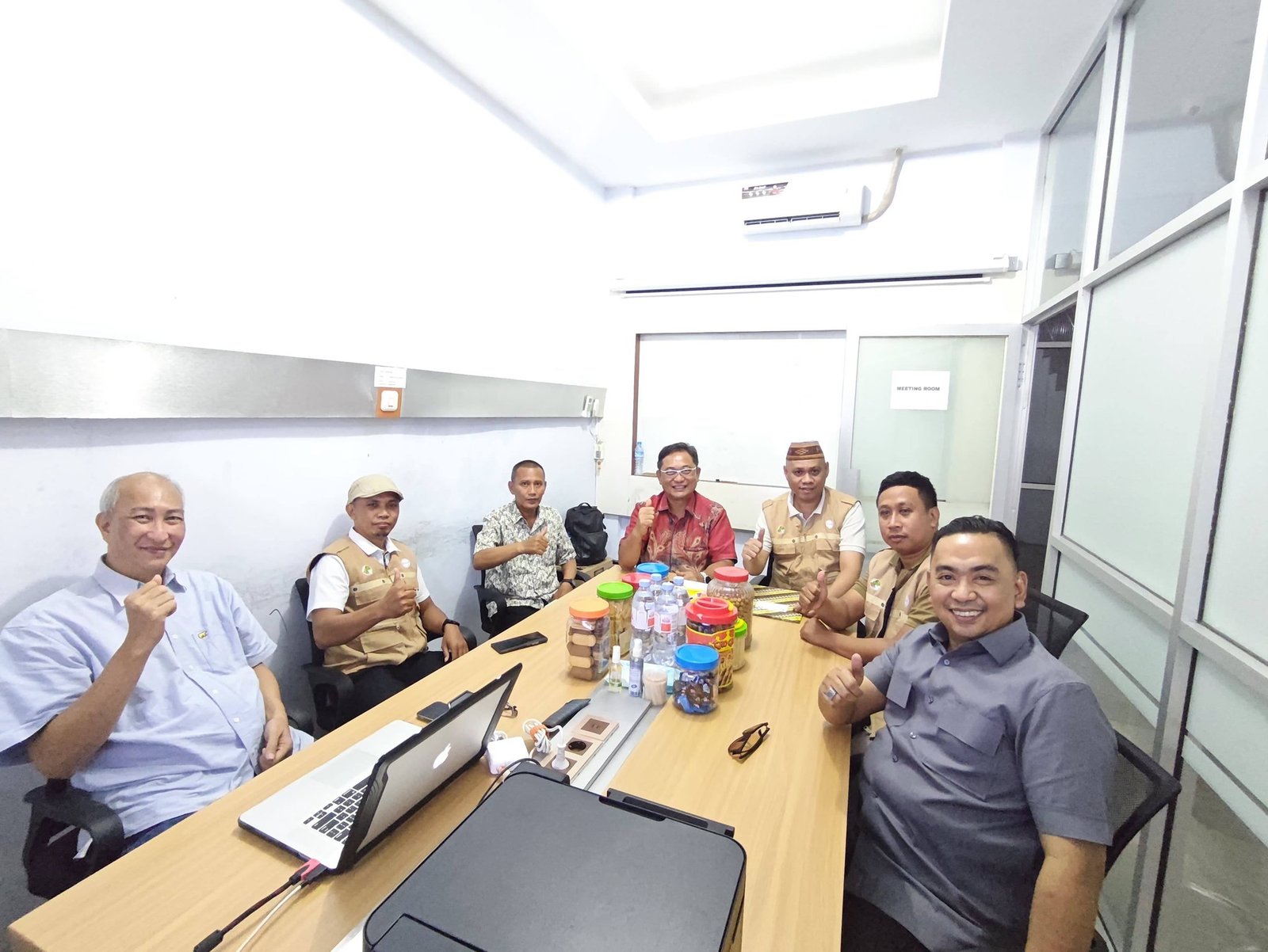 Anggota DPRD Bone Bolango Zainudin Pedro Bau menghadiri penandatanganan kerja sama PT Infotek Global Network dan Koperasi GASS/Hibata.id