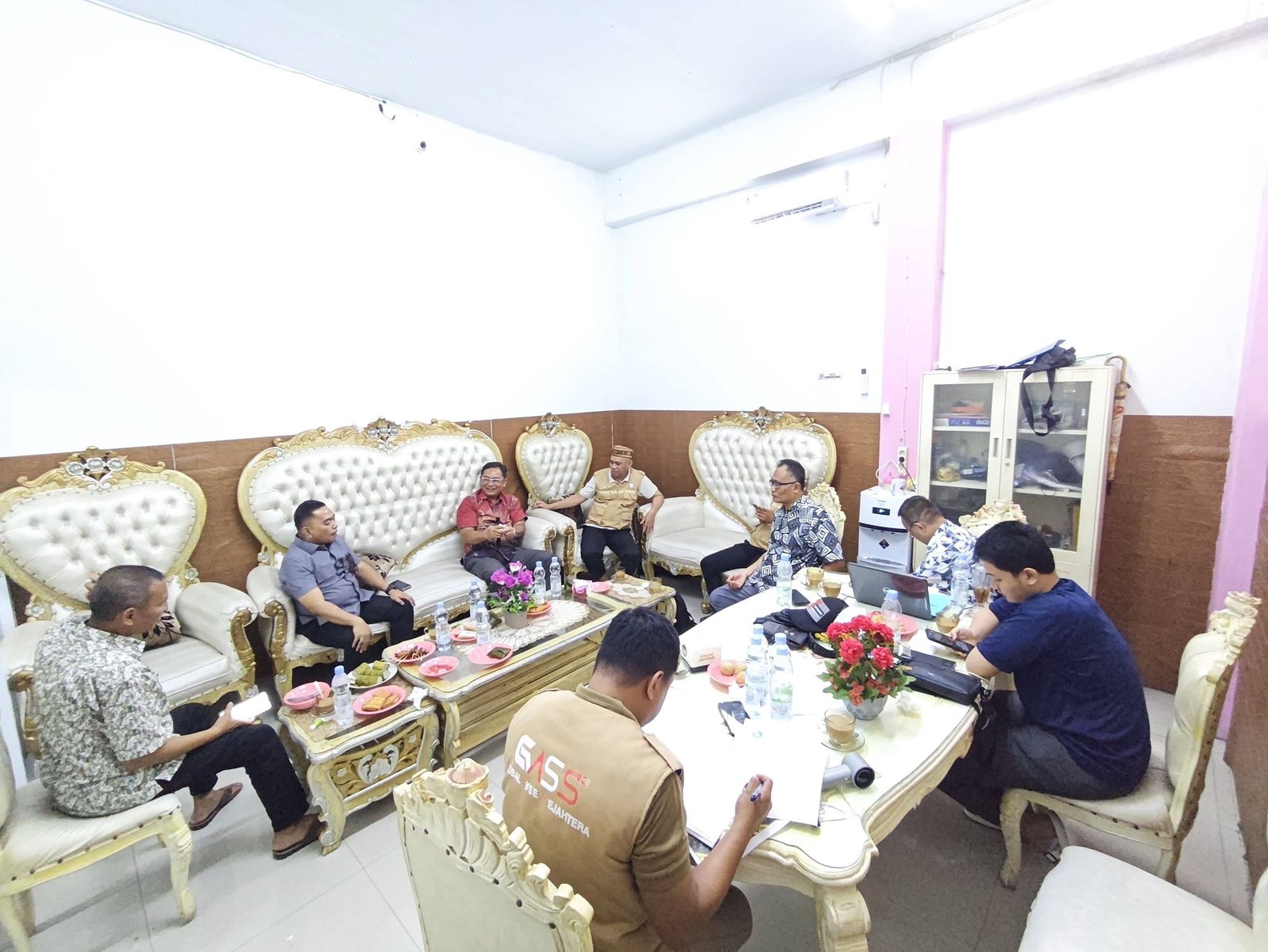 Wakil Ketua DPRD Zainudin Pedro Bau menghadiri penandatanganan kerja sama PT Infotek Global Network dan Koperasi GASS di Manado/Hibata.id