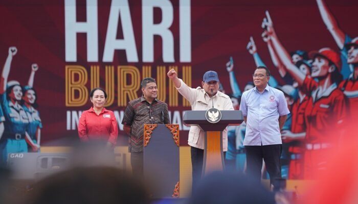 Di Hadapan Prabowo, Ribuan Buruh Kompak Jawab MBG Tak Bermanfaat