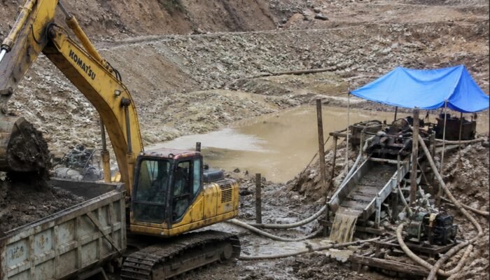 Dua Ekskavator PETI Diamankan di Popayato Barat, Status Wilayah Bakal jadi Alasan