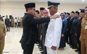 Prosesi pelantikan pejabat eselon II oleh Bupati Bolmut Sirajudin Lasena sebagai bagian dari penyegaran birokrasi daerah/Hibata.id