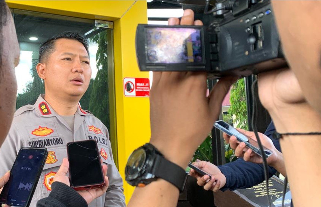 Kapolres Bone Bolango, AKBP Supriantoro saat memberikan penjelasan/Hibata.id