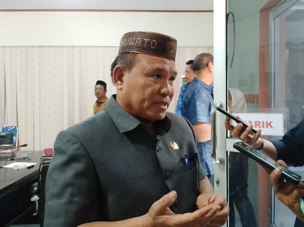 Ketua DPRD Pohuwato Beni Nento/Hibata.id