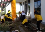 RSUD ZUS Gorontalo Utara menggelar penanaman pohon dan aksi bersih lingkungan sebagai dukungan terhadap program Agro Mopomulo untuk menciptakan kawasan rumah sakit yang hijau, sehat, dan nyaman/Hibata.id
