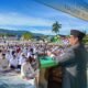 Bupati Buton Tengah Dr. Azhari saat memberikan arahan usai Shalat Iduladha 1447 Hijriah/Hibata.id