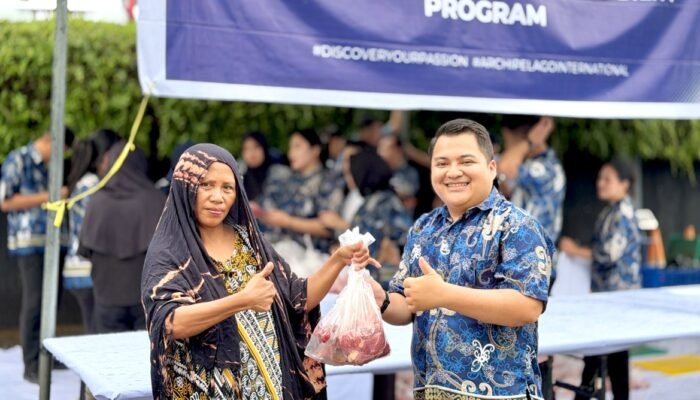 ASTON Gorontalo Salurkan 300 Paket Daging Kurban Idul Adha 1447 Hijriah