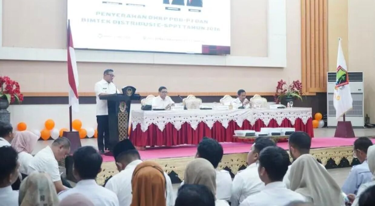 Ratusan petugas distribusi pajak berbasis online memadati Bandhayo Lo Yiladia (BLY), Kota Gorontalo, Rabu, 6 Mei 2026.