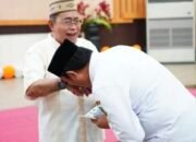 Wali Kota Gorontalo, Adhan Dambea, secara resmi melepas Jemaah Calon Haji (JCH) Korps Pegawai Republik Indonesia (Korpri) Kota Gorontalo untuk menunaikan ibadah haji 1447 Hijriah/2026. (Foto: Humas Pemkot Gorontalo)