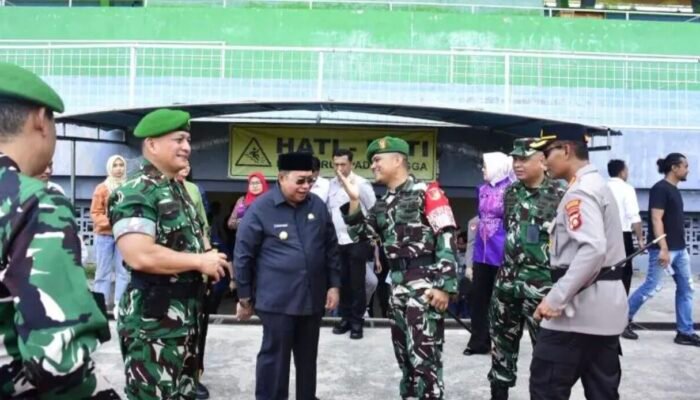 Jelang Kedatangan Presiden Prabowo, Wali Kota Adhan Turun Langsung Cek Stadion Gorontalo