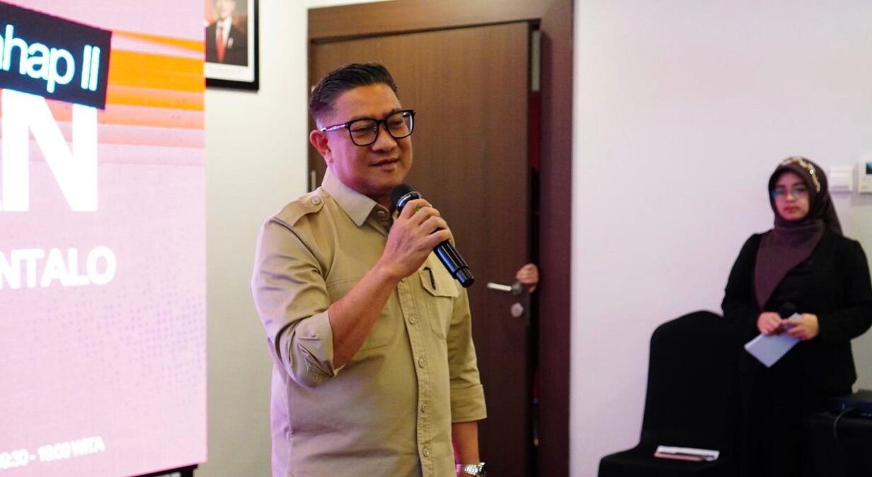 Wakil Wali Kota Gorontalo, Indra Gobel, hadir langsung memantau jalannya presentasi para peserta bersama jajaran Pemerintah Kota Gorontalo. (Foto: Humas Pemkot Gorontalo,