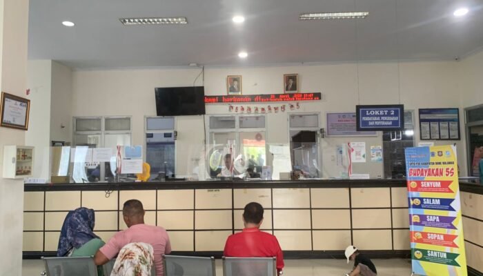 Warga Keluhkan Sulitnya Bayar Pajak di Samsat Bone Bolango