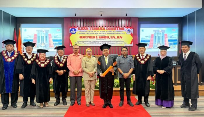 Ketua Deprov Gorontalo Hadiri Sidang Promosi Doktor UNG