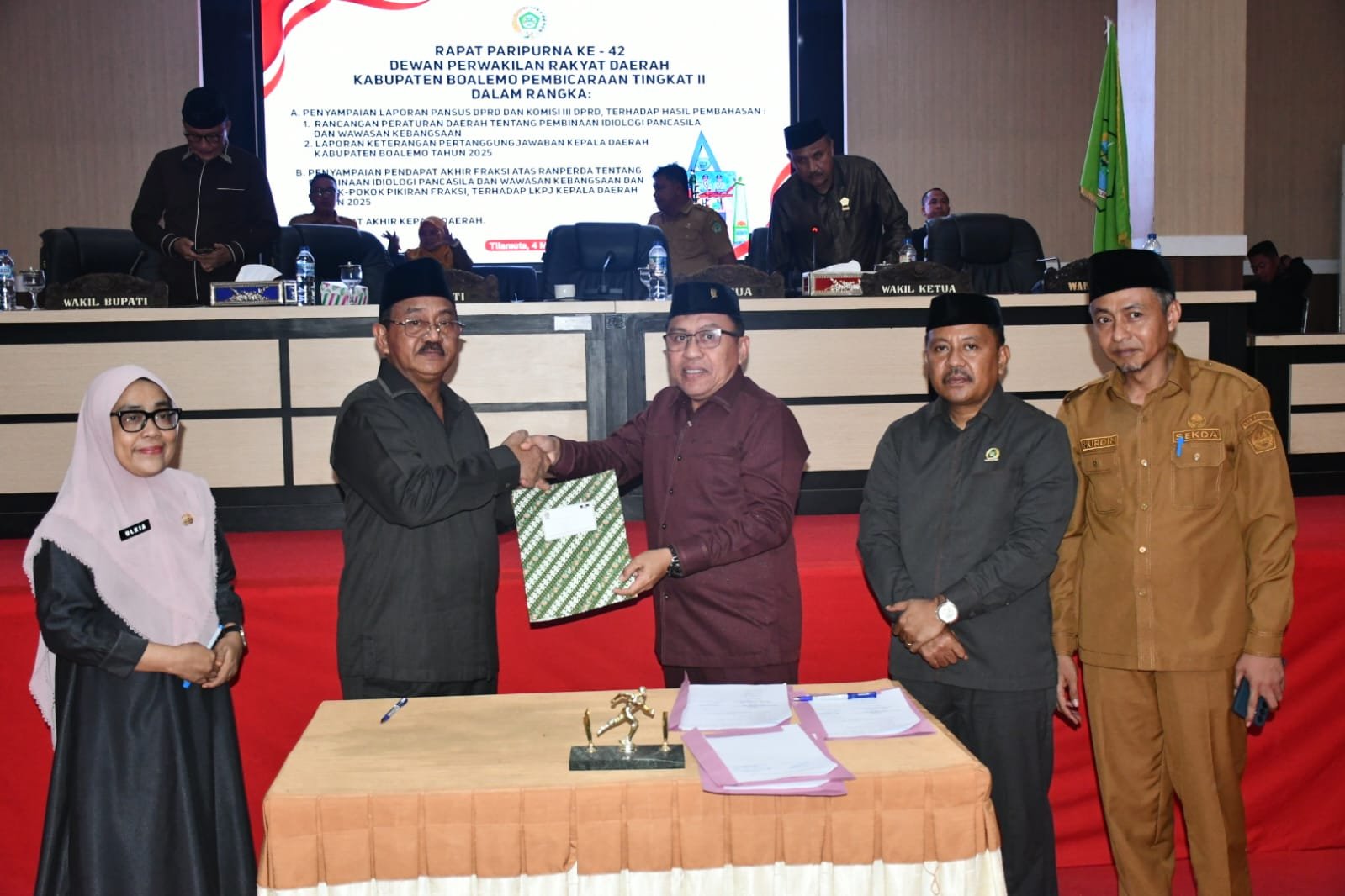 Bupati Boalemo Rum Pagau menegaskan komitmen menindaklanjuti rekomendasi DPRD atas LKPJ 2025/Hibata.id