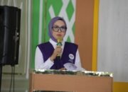 Ketua Tim Pembina Posyandu Kota Kotamobagu, Rindah Gaib Mokoginta, resmi membuka Bimbingan Teknis (Bimtek) Penguatan Kapasitas Kader Posyandu dalam penerapan enam Standar Pelayanan Minimal (SPM) di Kota Kotamobagu. (Foto: Humas Pemkot Kotamobagu)