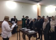 Bupati Bone Bolango Ismet Mile melantik pejabat administrator, struktural, dan fungsional di lingkungan Pemkab Bone Bolango. Pelantikan menekankan profesionalisme ASN dan pelayanan publik/Hibata.id