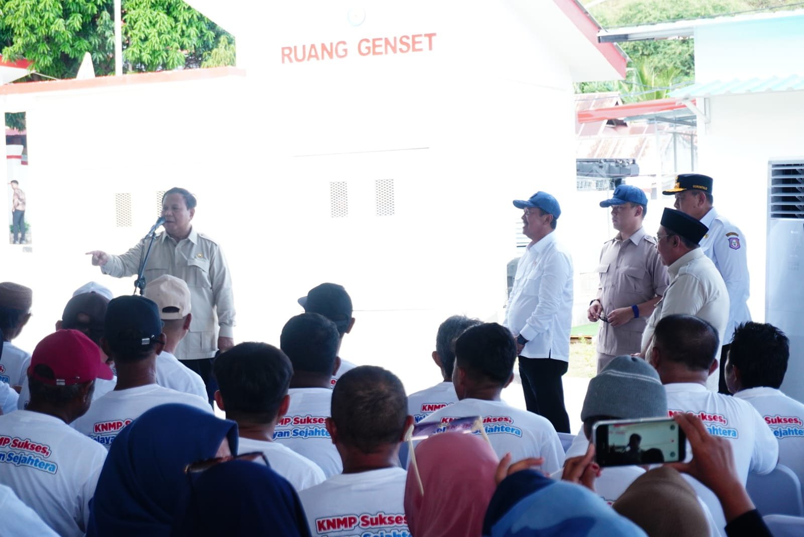Kunjungan Presiden Republik Indonesia Prabowo Subianto ke Gorontalo dalam agenda peresmian Kampung Nelayan di Kelurahan Leato Selatan, Kota Gorontalo. (Foto: Humas Pemkot Gorontalo)