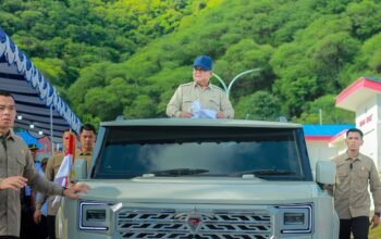 Presiden Prabowo Subianto meresmikan Kampung Nelayan Merah Putih di Gorontalo. FOTO: Rendi/Hibata.id