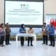 Bupati Bolaang Mongondow Utara Sirajudin Lasena menandatangani komitmen bersama pencegahan korupsi dan transformasi pelayanan publik bidang pertanahan guna memperkuat ekonomi daerah/Hibata.id