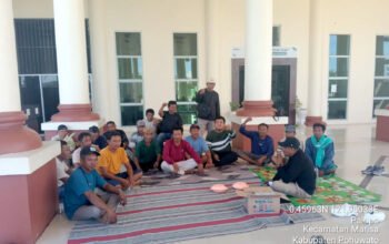 Hari Ketiga, Penambang Tradisional Pohuwato Masih Menginap di Kantor Bupati