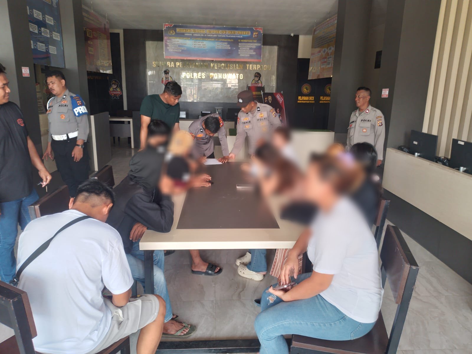 Empat Pasangan Bukan Suami Istri di Pohuwato Diamankan Polisi/Hibata.id