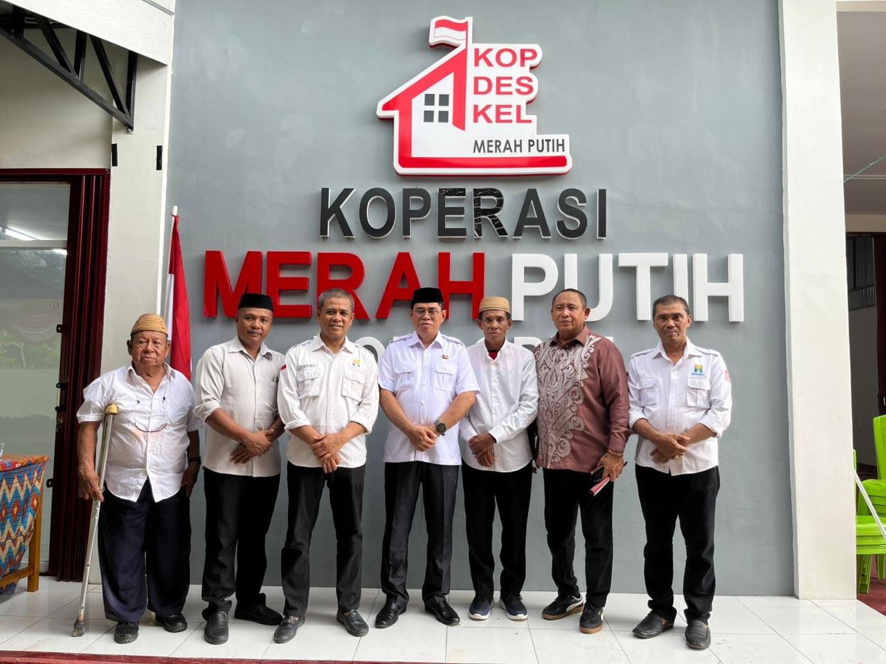 Pemerintah Kabupaten Bone Bolango mulai mempercepat pengoperasian Koperasi Desa/Kelurahan Merah Putih (KDKMP) sebagai pusat distribusi pangan murah sekaligus motor baru penggerak ekonomi desa. (Foto: Humas Pemkab. Bone Bolango)