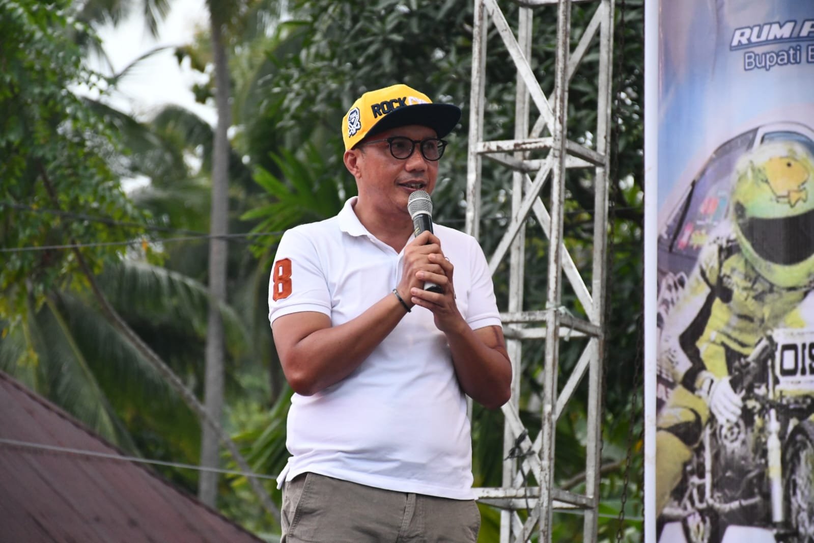 Wakil Bupati Boalemo Lahmuddin Hambali resmi menutup event drag race 2026 di Desa Hungayonaa/Hibata.id