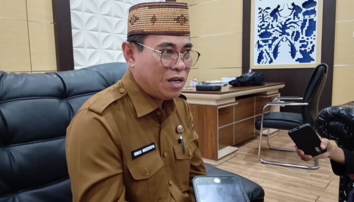 Heboh Foto di Baliho Ditutup, Sekda Bone Bolango Jelaskan Fakta Sebenarnya