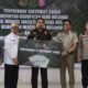 Kejaksaan Negeri Bone Bolango menyerahkan sertifikat aset tanah milik Pemkab Bone Bolango hasil mediasi Jaksa Pengacara Negara bersama BPN untuk memperkuat kepastian hukum aset daerah/Hibata.id