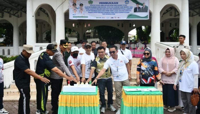 Wabup Boalemo Ingatkan Sekolah: Pendidikan Bukan Hanya Soal Nilai dan Juara