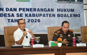Wakil Bupati Boalemo Lahmuddin Hambali menekankan pentingnya transparansi pengelolaan keuangan desa saat penyuluhan hukum bagi kepala desa se-Kabupaten Boalemo di Kejari Boalemo/Hibata.id