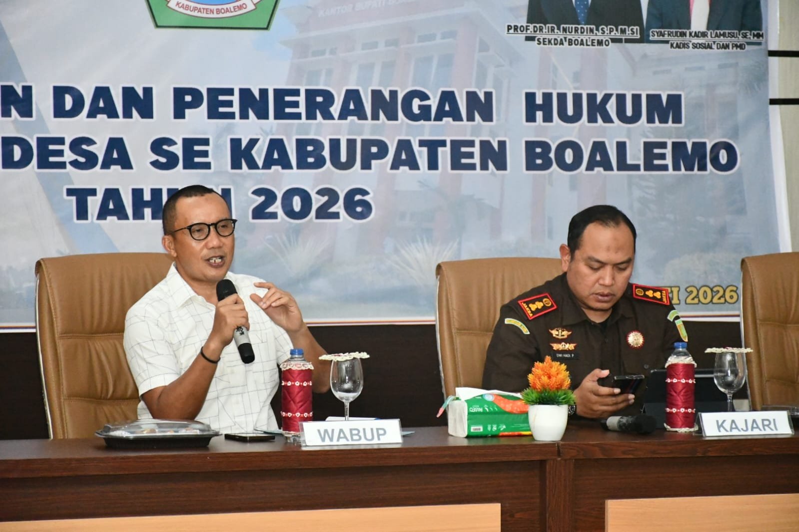 Wakil Bupati Boalemo Lahmuddin Hambali menekankan pentingnya transparansi pengelolaan keuangan desa saat penyuluhan hukum bagi kepala desa se-Kabupaten Boalemo di Kejari Boalemo/Hibata.id