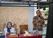 Warga Botumoito Terima Bantuan Sembako, Wabup Boalemo Beri Apresiasi