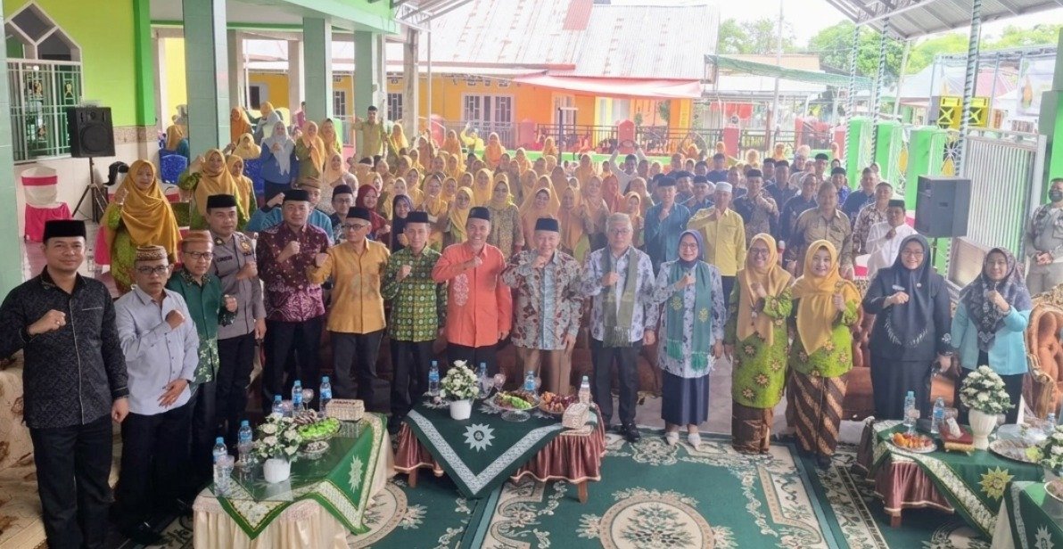 Bupati Gorontalo Sofyan Puhi menegaskan pembangunan daerah membutuhkan kolaborasi pemerintah dan organisasi masyarakat. Aisyiyah dinilai berperan strategis dalam penguatan SDM, ketahanan keluarga, kesehatan, dan ekonomi masyarakat/Hibata.id