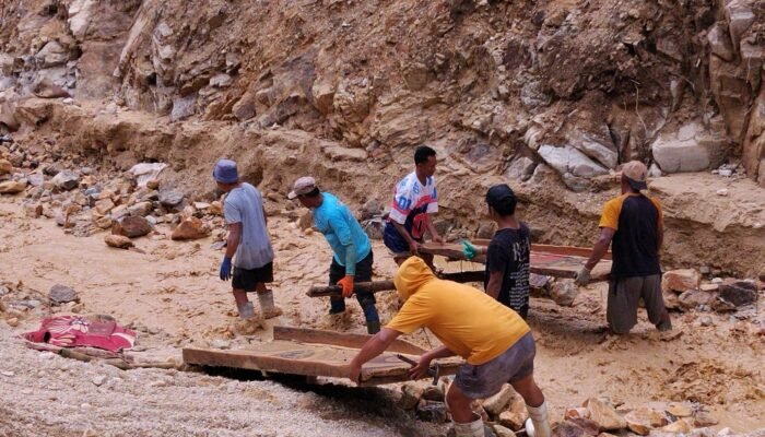 Omon-Omon DPRD Pohuwato, Nasib Penambang Justru Terus Menggantung