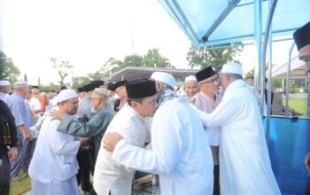 Wali Kota Kotamobagu, Weny Gaib, bersama Wakil Wali Kota Kotamobagu, Rendy Virgiawan Mangkat, menyampaikan ucapan Selamat Hari Raya Idul Adha 1447 Hijriah. (Foto: Humas Pemkot Kotamobagu)