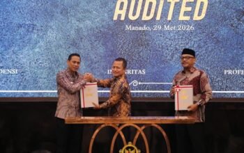 Pemerintah Kota Kotamobagu saat mendapatkan peringkat pertama se-Provinsi Sulawesi Utara dalam capaian Tindak Lanjut Hasil Pemeriksaan (TLHP) Badan Pemeriksa Keuangan (BPK). (Foto: Humas Pemkot Kotamobagu)