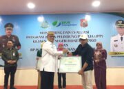 Desa Botutonuo Raih Penghargaan Terbaik I Program BPJS Ketenagakerjaan