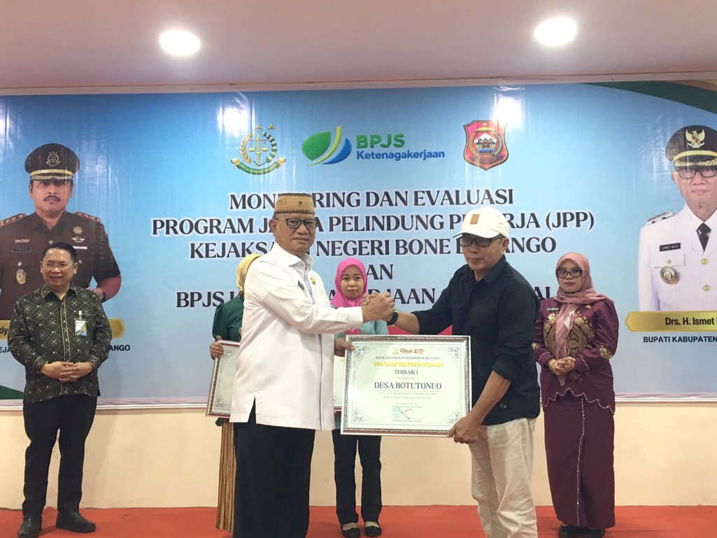 Desa Botutonuo Raih Penghargaan Terbaik I Program BPJS Ketenagakerjaan/Hibata.id