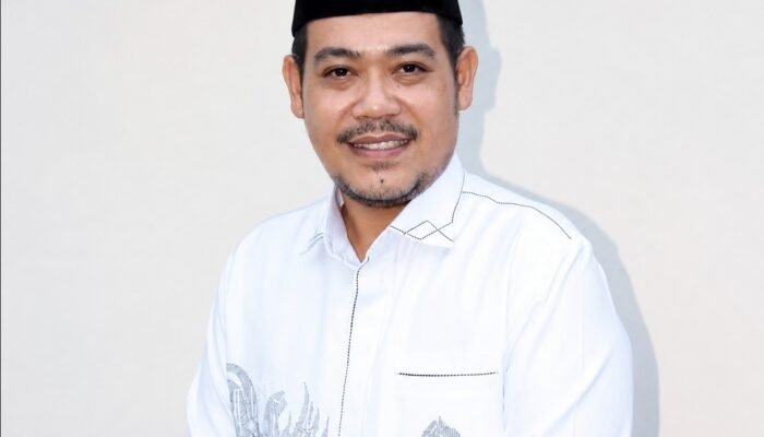 Ketika Nama Besar RH Disebut, Jeffry Rumampuk Memilih Bertanya di Ruang Terbuka