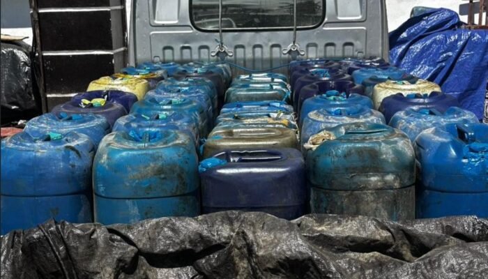 Mobil Pikap Angkut Ribuan Liter Solar Diamankan di Pohuwato, Untuk PETI?