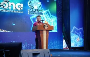 Bupati Gorontalo Sofyan Puhi menegaskan komitmen dalam mendorong pengembangan UMKM. Hal itu dilakukan melalui penguatan ekonomi syariah dan percepatan digitalisasi daerah/Hibata.id