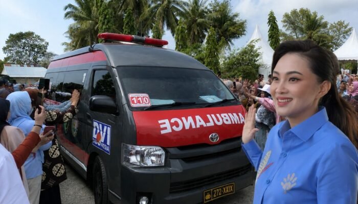 Usai Hadiri PENAS XVII, Sherly Tjoanda Terpaksa Dibawa Pakai Ambulans